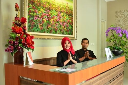 Chiaro Hotel Syariah Sidoarjo Exterior photo